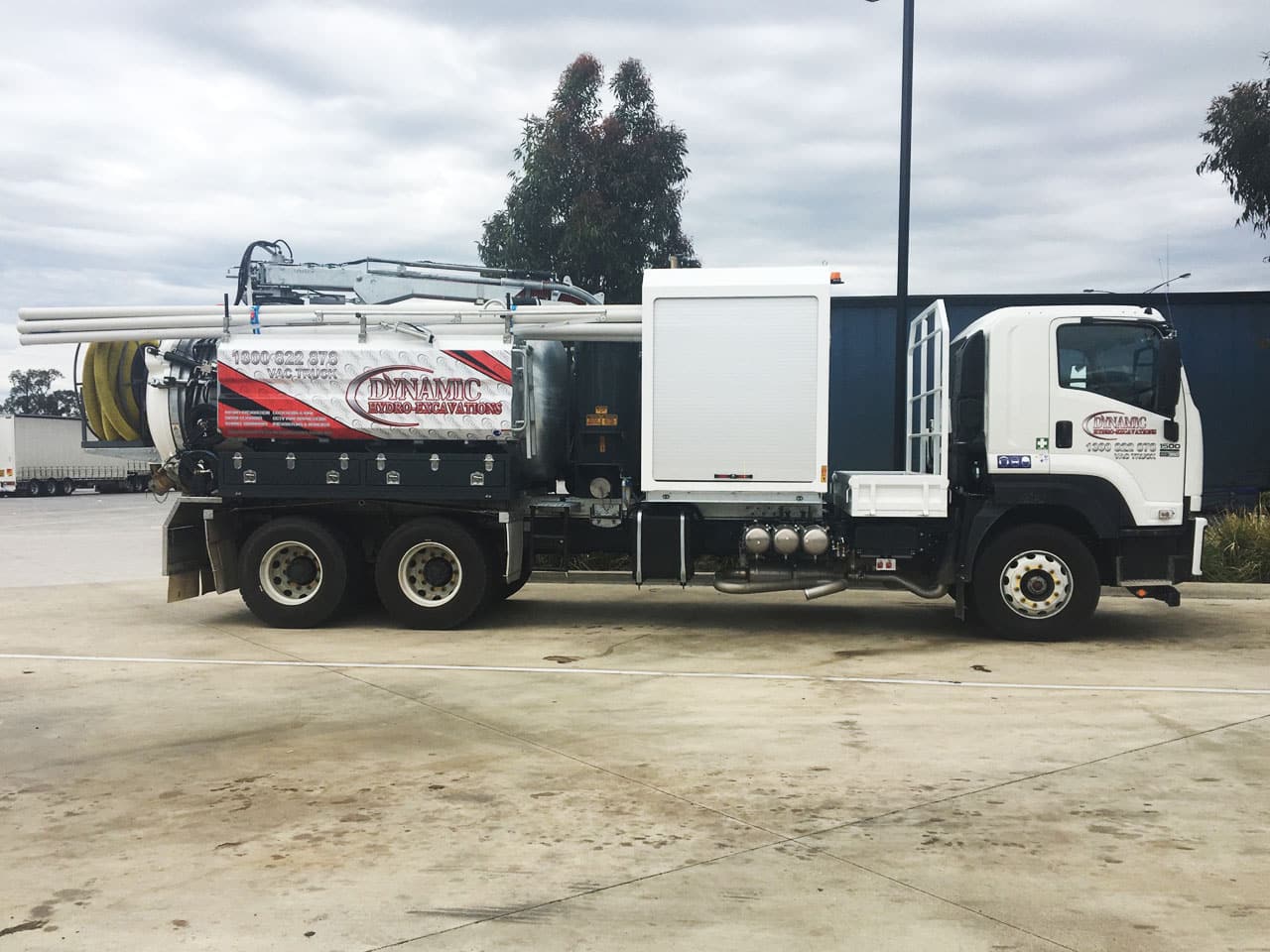 posi track tipper for hire